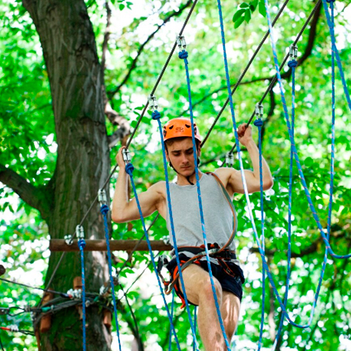 Инструктор-спасатель веревочного парка